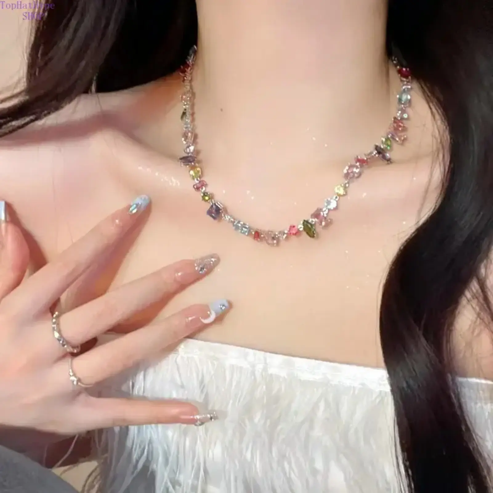 Heart-Shaped Rainbow Necklace for Women, Sparkling Cubic Zirconia & Rhinestone Clavicle Chain, Light Luxury Fashion Jewelry, Rhinestone Necklace, Jewelry Necklace