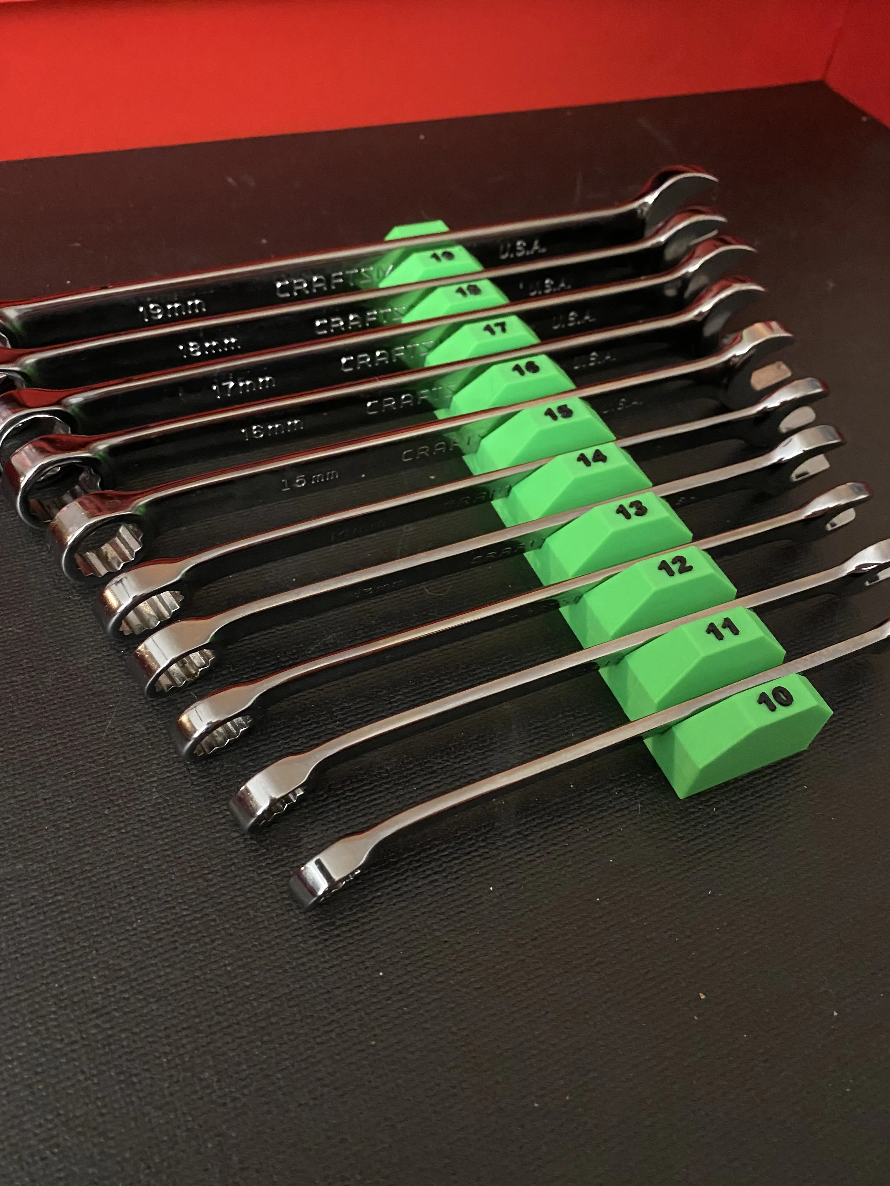 QRT Mag Lock Numbered Vertical Wrench Organizer Racks