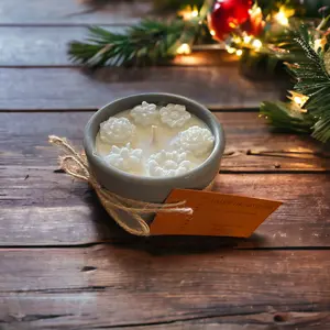 Under The Mistletoe Handcrafted Concrete Candle For Holidays Gift Birthday