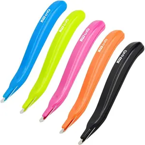 Staple Remover Professional Magnetic Easy Staple Removers Tool 5 PCS Staple Puller Remover Staple Pullers for Office, School and Home (Multicolor)