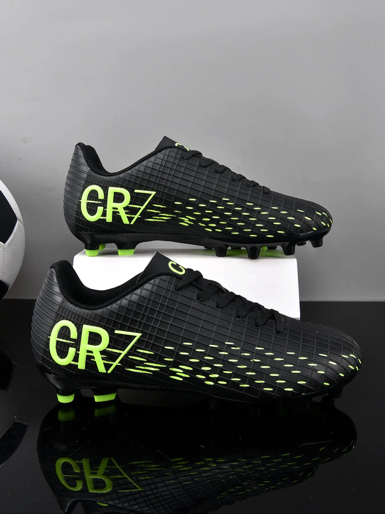 Unisex's High Top Football Shoes, Sports Football Shoes, Breathable Comfortable Football Cleats, Professional Football Shoes, Football Boots, Soccer Shoes for Training & Competition