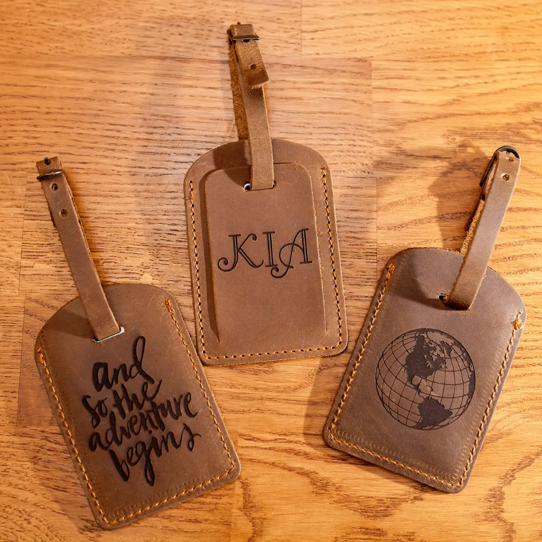 Personalized Leather Luggage Tag with Custom Engraving for Wedding Favors, Custom Luggage tags personalized, Leather luggage tags, luggage tag favor, luggage tags wedding, mother’s day wedding favors
