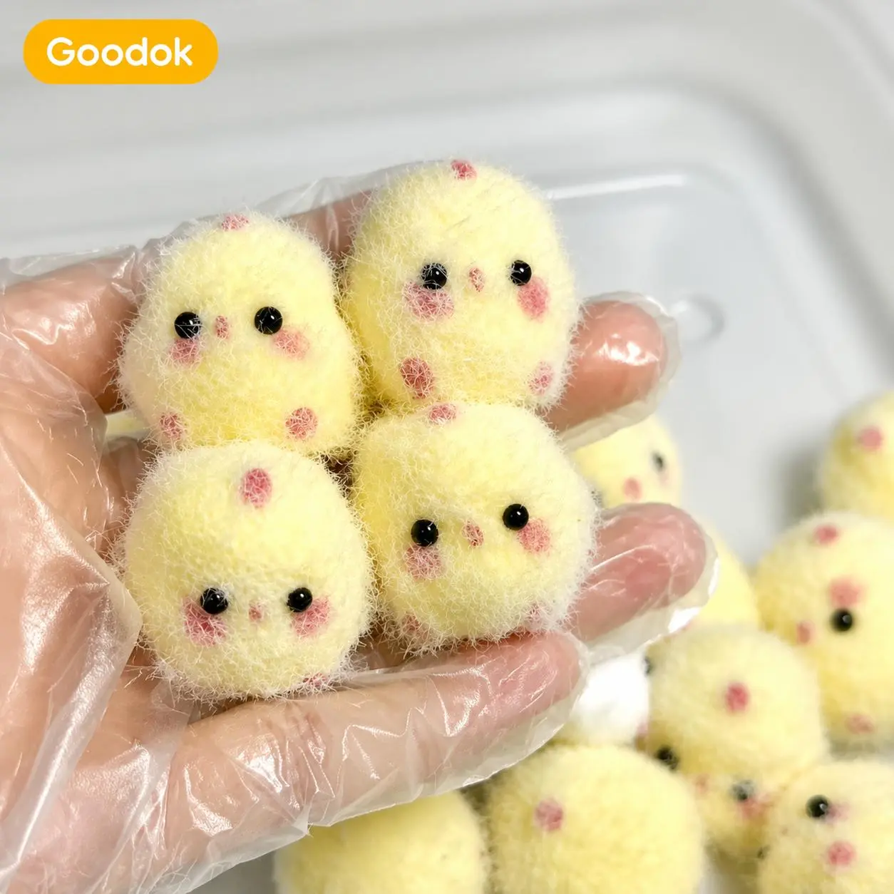 Cute Design Cartoon Fluffy Chick PVC Plush Toy Keychain, Kawaii Yellow Chicken Soft Pom Pom Bag Charm Pendant, Everyday Use Backpack Accessory