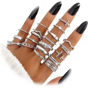 Goldenen Silvery Black Kunckle Rings Set for Women, Dainty Simple Trendy Cute Stackable Finger Rings Pack, Perfect for Stacking Layering on Thumb and Knuck