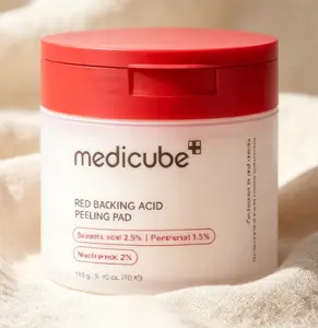 Medicube Red Succinic Acid Peeling Pads – 70 Sheets with Panthenol for Soothing & Exfoliating Acne-Prone Skin
