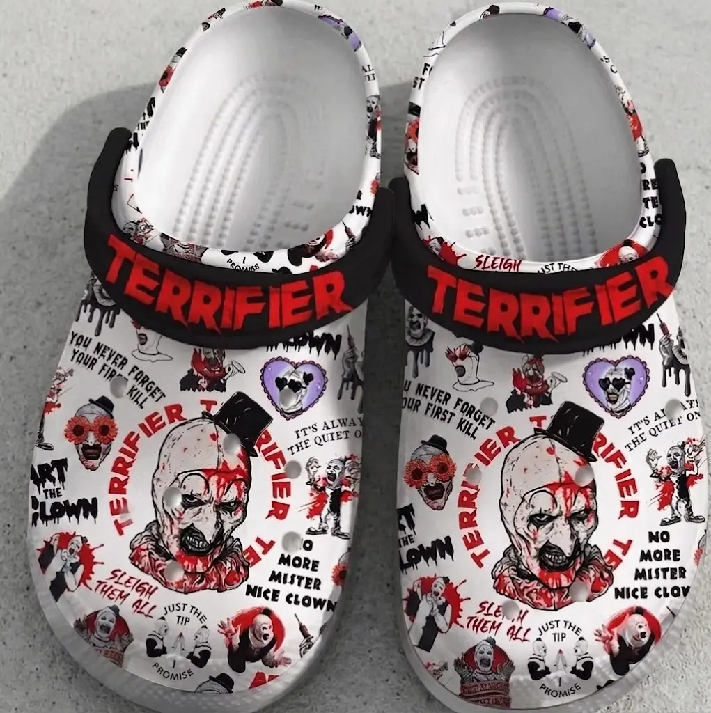 Creepy Killer Clown Graphic Classic Clogs, Horror Movie Theme Slip-on Sandals, Lightweight Non-Slip Garden Shoes