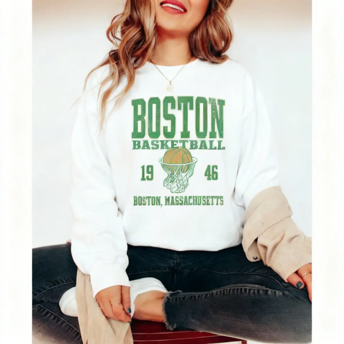 Unisex Crewneck Sweatshirt with Distressed Boston 1946 Vintage Graphic, Long Sleeve Streetwear Top in Comfortable, Breathable 100% Cotton