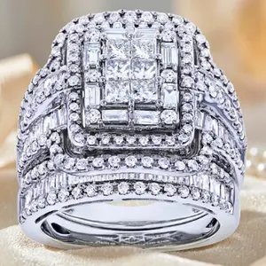 Set of 2 women's rings, 925 sterling silver plated, set with Cubic Zirconia stones, featuring a bold design. Fashionable women's rings, personalized jewelry, suitable for everyday wear, as gifts, or for parties