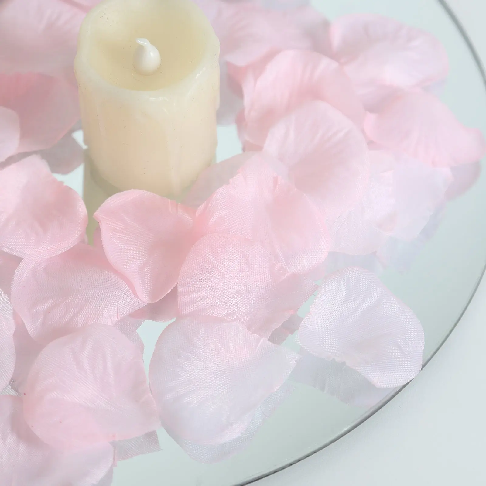 500-Pack Pink Round Silk Rose Petals Confetti, Festive Table Scatters for Wedding Decorating Supplies