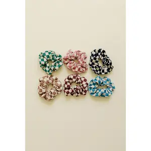 Checkered Scrunchie - Single Hair Accessory with Black and White Checkerboard Design - Ideal for Everyday Wear