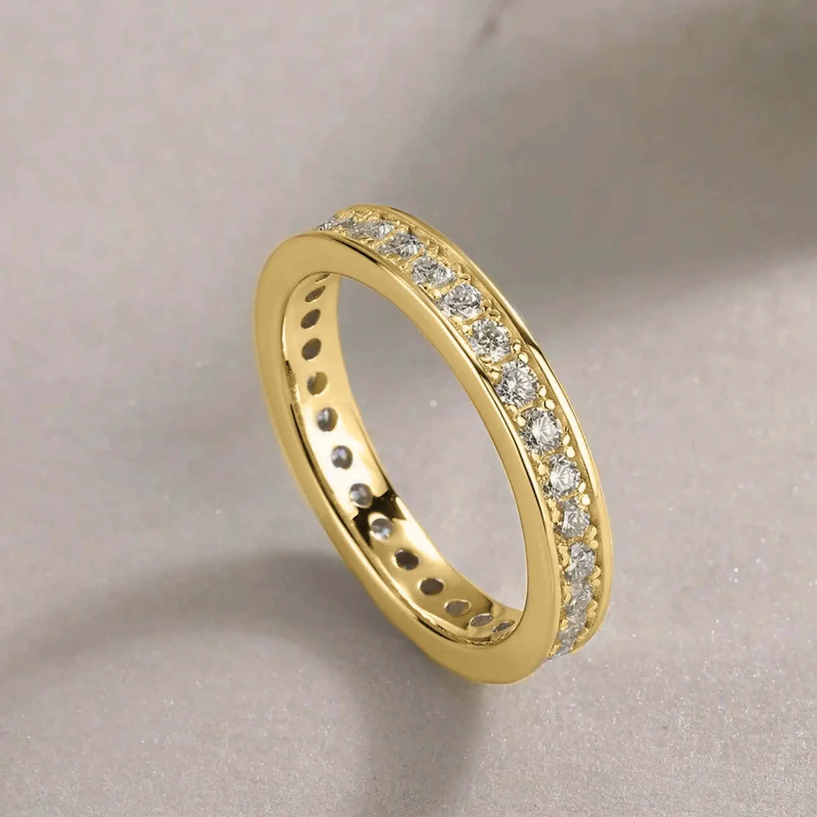 Springtok Women's 3mm Inlaid Cubic Zirconia Ring - Number 9 Design, Stackable, Unisex, Multiple Sizes, Elegant Everyday Wear, Ideal for Anniversary Gift