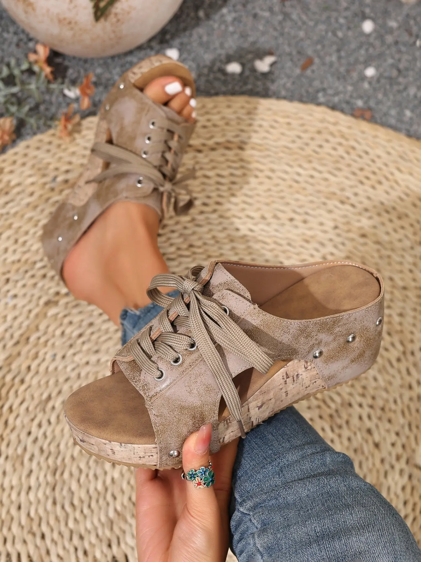 Women's Summer Fashion Slip-On Cool Sandals, Casual PU Upper Rubber Sole, Plain Pattern, Trendy Daily Wear Footwear for Ladies