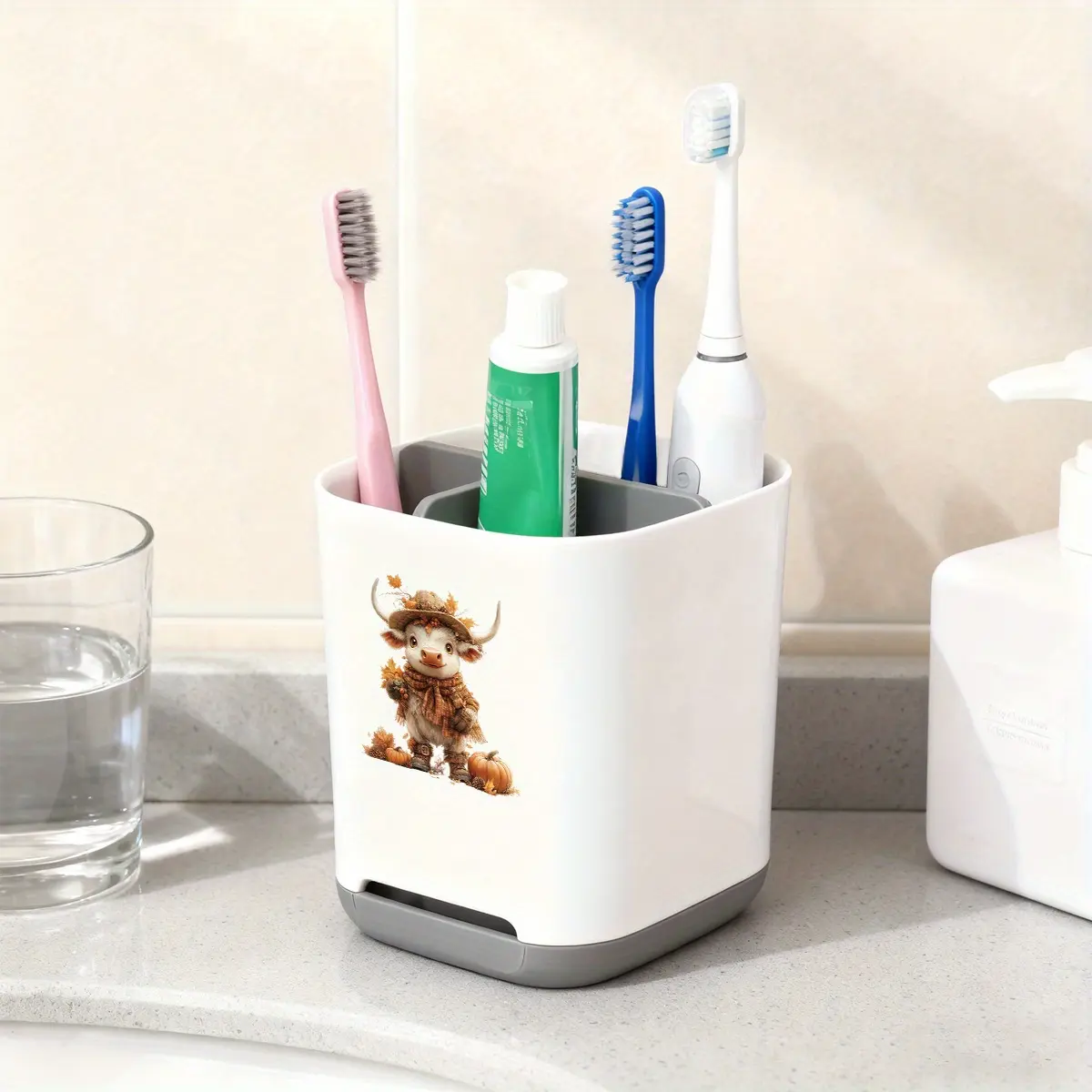 1pc Plastic Draining Toothbrush Holder with Highland cattle Pattern Design, Ideal for Bathroom Storage, Bathroom Accessory, Toothbrush Holders for Bathrooms