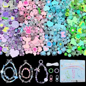 Bracelet Making Kit Assorted Acrylic Beads, 4 Colors Charms Keychain Making Kit with String Key Ring Clips Bow Heart Cute Beads for Bracelets Arts and Crafts Jewelry Making Kits