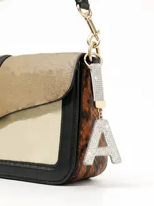 Shiny Rhinestone Letter Keychain Jewelry, Lucky Crystal Pendant, Sparkling Alloy Charm, Perfect Gift for Bags and Backpacks, Women and Girls