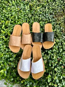 La Rosa Leather Sandals