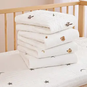 Baby Bed Quilted Embroidered Mattress Cover Sheet, Soft Breathable Sweat Absorbing All-Season Use, Simple Elegant Fashion, 100x60cm