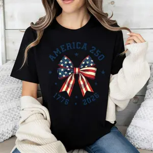 🇺🇸🎆 [Graphic Tee] America 250 Stars and Stripes Bow Print T-Shirt| White Crew Neck Casual Top| Perfect for Independence Day Celebration| Patriotic Style