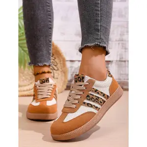 Women's Colorblock Skate Shoes, Comfortable Low Top Flannel Sneakers, Casual Sporty Design for All Seasons, Ideal for Students