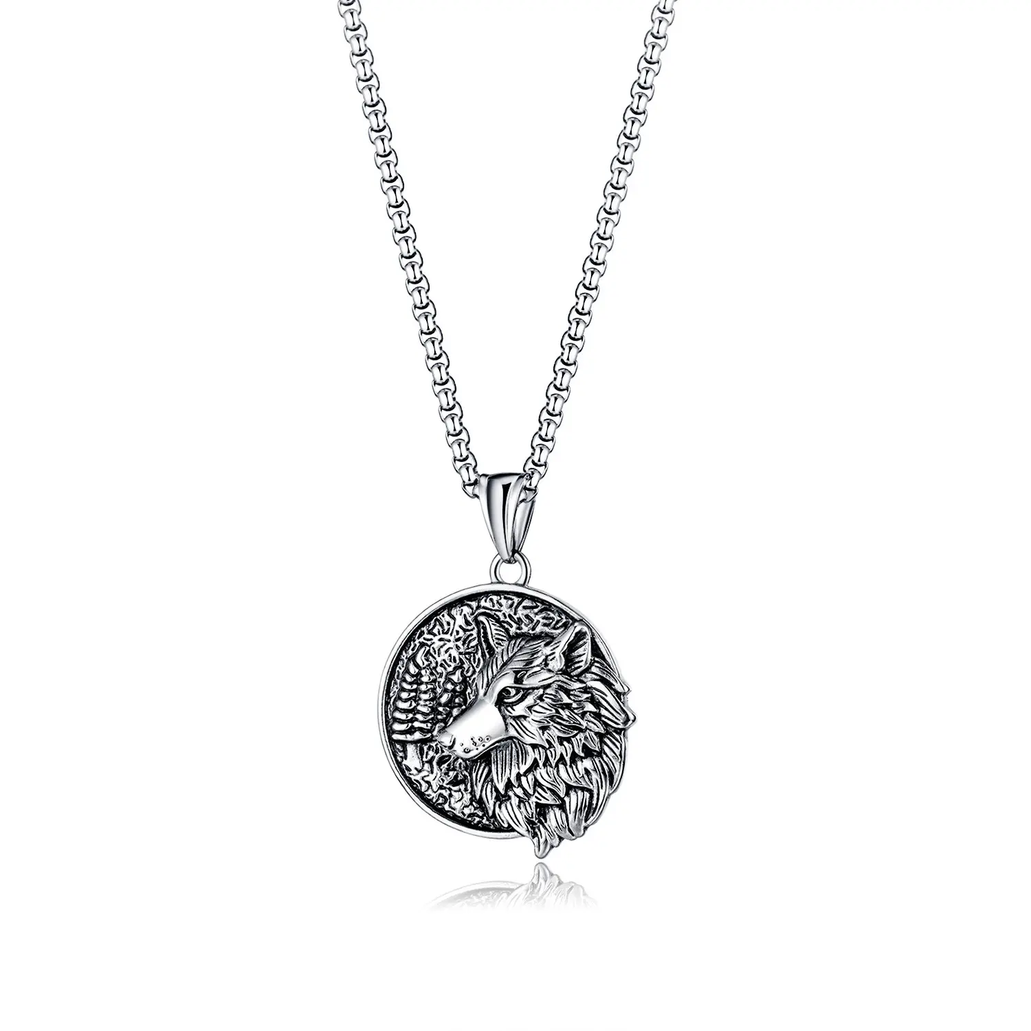 Wolf Head Pendant Necklace for Unisex, Titanium Steel Disc, Adjustable Versatile Chain, Meticulous Attention to Detail Jewelry for Gifting & Expressing Individuality, Wolf Head Design