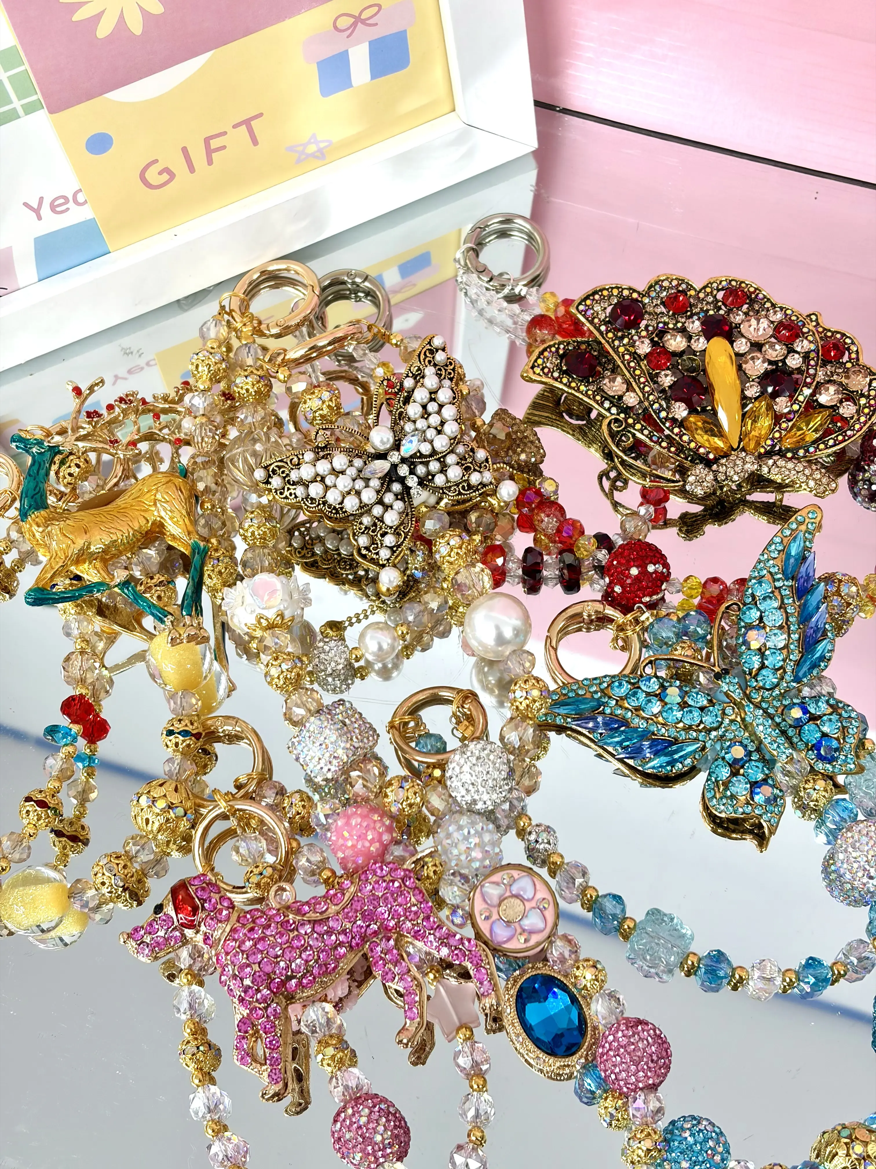 Vintage & Whimsical Bag Charms, Assorted Rhinestone Animal Pendants for Women, Detachable, Unique Birthday & Holiday Gifts, Statement Vibe