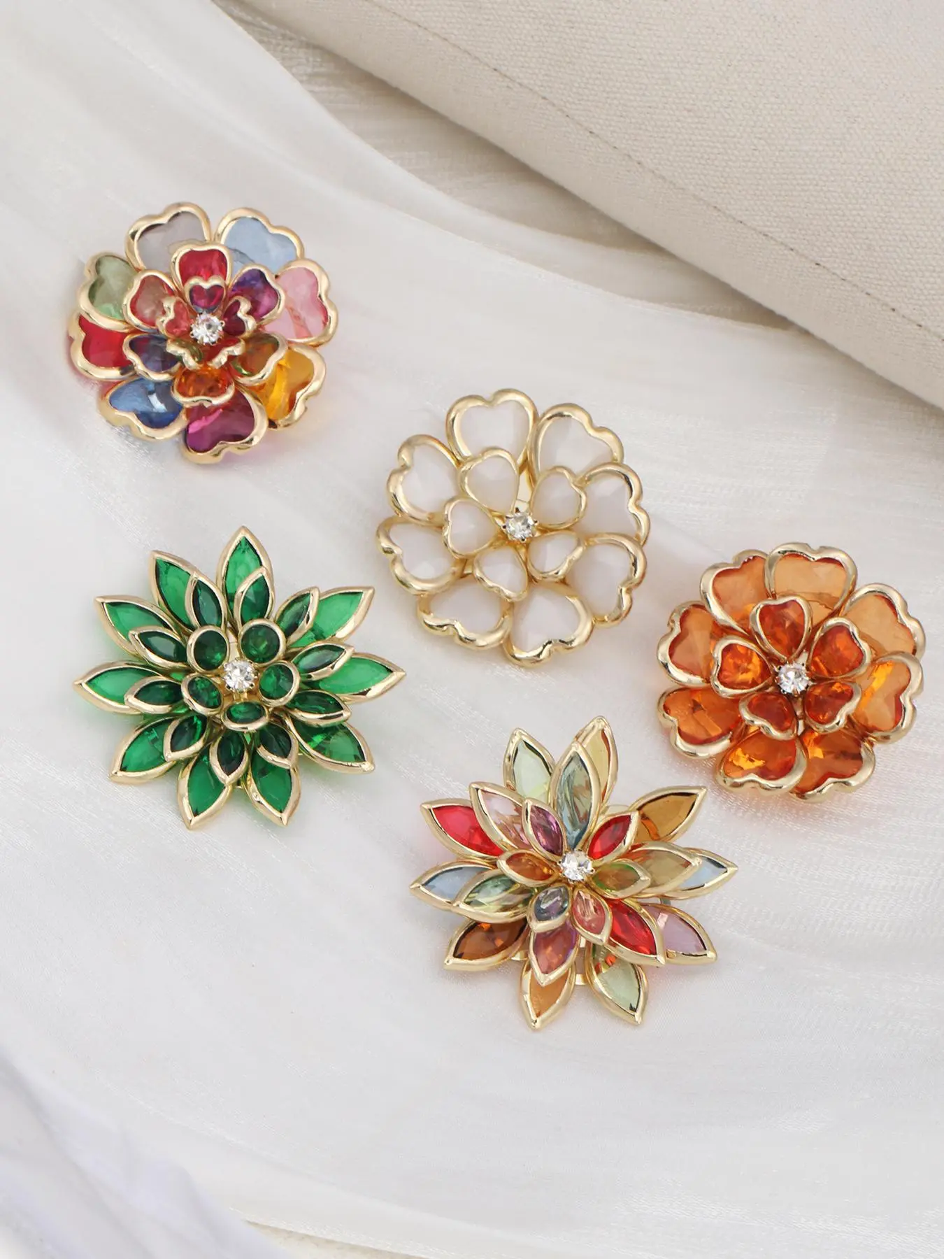 Fashion Colorful Flower Design Brooch, Cute Clothes Brooch for Women & Girls, Trendy All-match & Exquisite Brooch for Birthday Gift, Floral Brooch