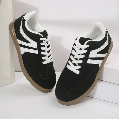 Women Color Block Casual Athletic Sneakers Lace Up Platform Fashion Sports Shoes Versatile Low-Top Skateboard Retro Style Trainers