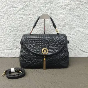 Pre-owned VERSACE Leather Shoulder Bags 7.8'' R1679 Shoulder Bag C14129840551 0121 T3 Mia