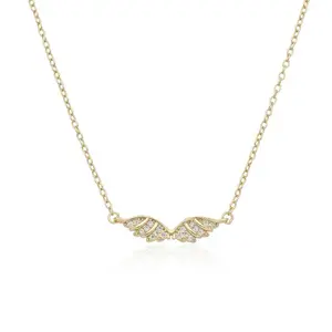 Gold-Plated Wing Shape Necklace - Delicate Chain Fashion Accessory for Everyday Wear