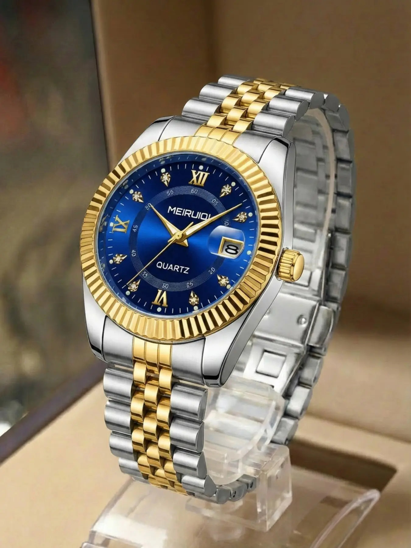 A Luxury Exquisite Eye-Catching Ladies' Wristwatch, Stylish Watch, High End Analog Watch with Roman Numeral Markers, Diamond Embellishments, Richly Layered Design, Waterproof Function, Magnified Date Window and Quartz Movement