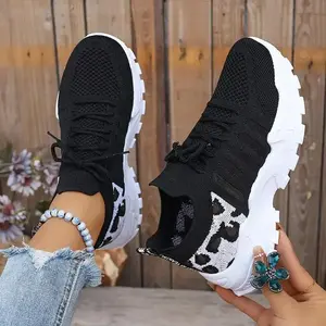 Women’s casual sports shoes, breathable lace-up running shoes with a flying woven leopard print, comfortable platform plus-size shoes