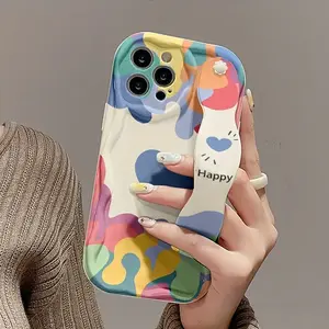 This heart-shaped phone case with wrist strap completely eliminates the worry of "slipping hands." Made of TPU material, it's suitable for iPhone 17/16/15/14/13/12/11/Xs/X/Plus/Pro/Max and can be given as a gift to friends, family, or couples. TYBLK1