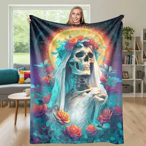 Guatemala Gothic Skull Flannel Throw Blanket - Rose Crown Print, Super Soft, Lightweight, Breathable, Wrinkle Resistant HD Blanket for Halloween Gothic Parties, Mysterious Room Decor, Gifting