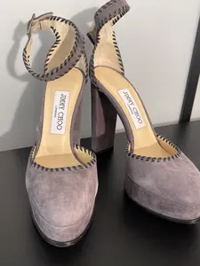 Pre-Owned Jimmy Choo Daphne Suede Platform Heels Size 5.5