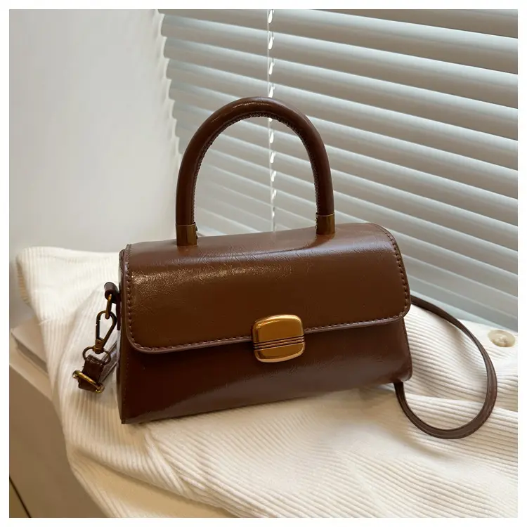 Retro Fashion Shoulder Bags, Autumn and Winter Casual Crossbody Bag for women, Fashionable Hand-to-hand Small Square Bag, Daily Matching,