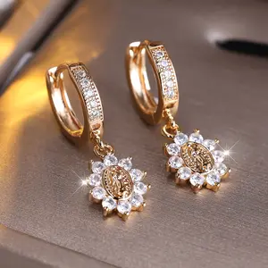 A Pair of Luxurious and Elegant Copper-based Pendant Earrings Featuring a Synthetic  Virgin Mary Design, Suitable as a Gift for Women's Engagement/wedding Decoration