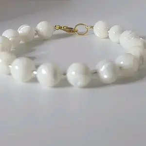 Beautiful White Sea Shell Beaded Bracelet 8"