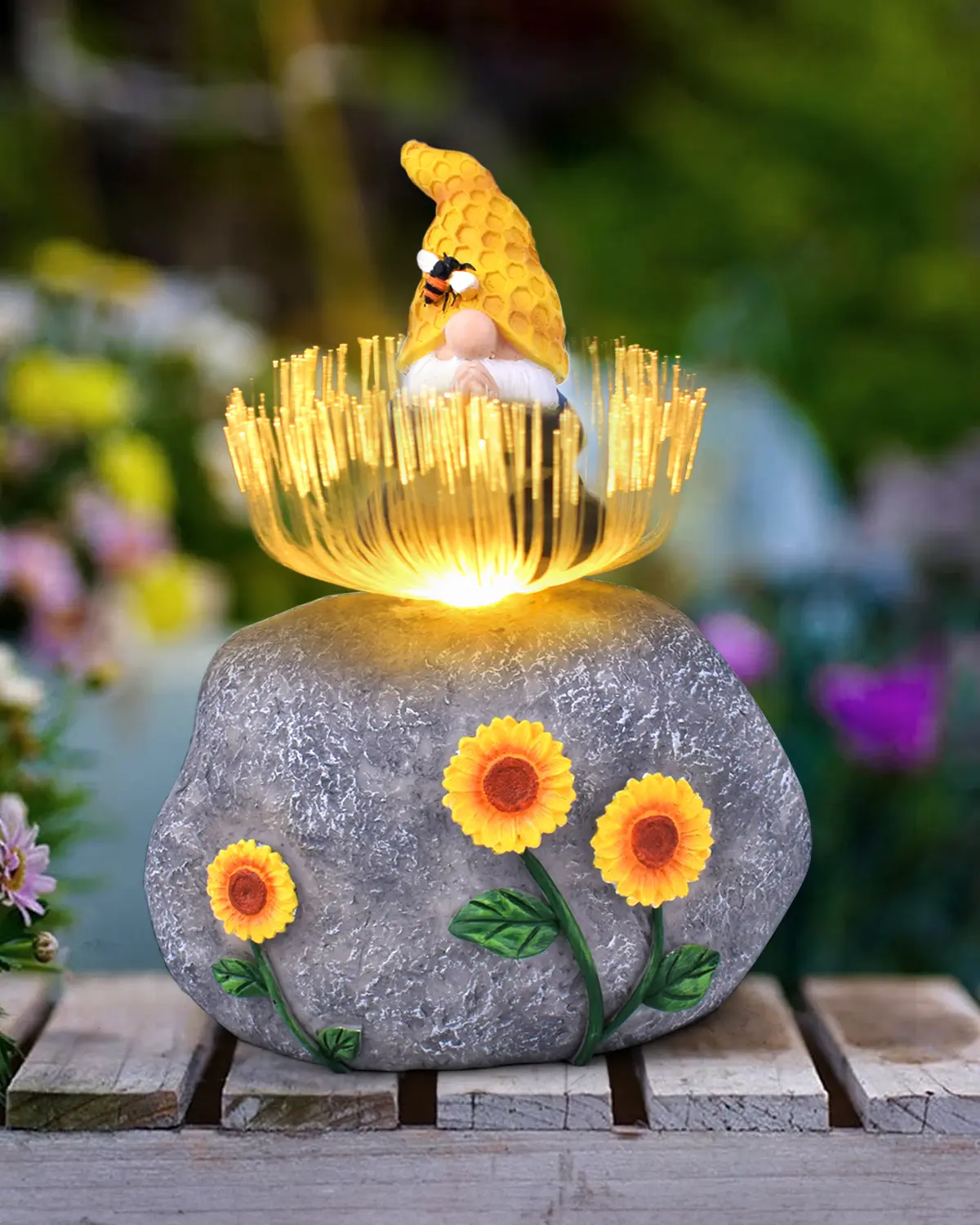 Garden Gnome  Decor, Outdoor Solar Garden Statue with Light, Funny Gnome Outdoor Garden Decor for Outside Solar Gnomes Decorations for Yard, Patio, Balcony, Garden