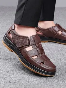 Men's Summer Large Size Hollow Out Breathable Anti-Slip Height Increasing Sandals, Casual Lifestyle Footwear, Wear Resistant Beach Shoes 38-48