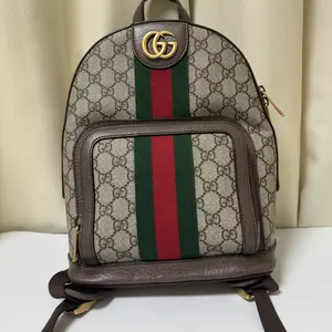 Pre-owned GUCCI canvas Backpacks GG Supreme Backpack with Web Stripe and Double G Hardware