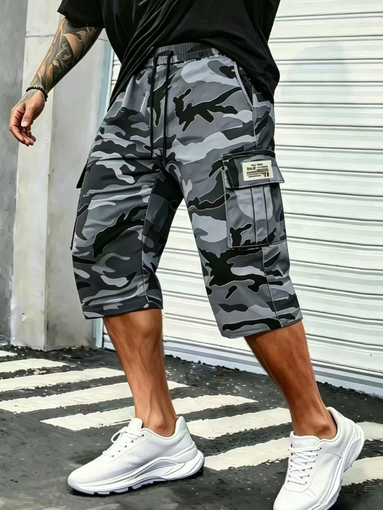 Men's Camouflage Cargo Shorts, Below The Knee Drawstring Capri Pants, Tactical Outdoor Casual Summer Bottoms with Pockets