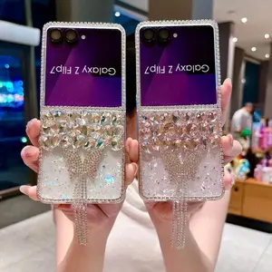 Luxury Rhinestone Butterfly Cute Phone Case For Samsung Galaxy Z Flip 7 6 5 4 Z Flip6 ZFlip7 Cover Korean Hard Cases ZFlip7 Capa