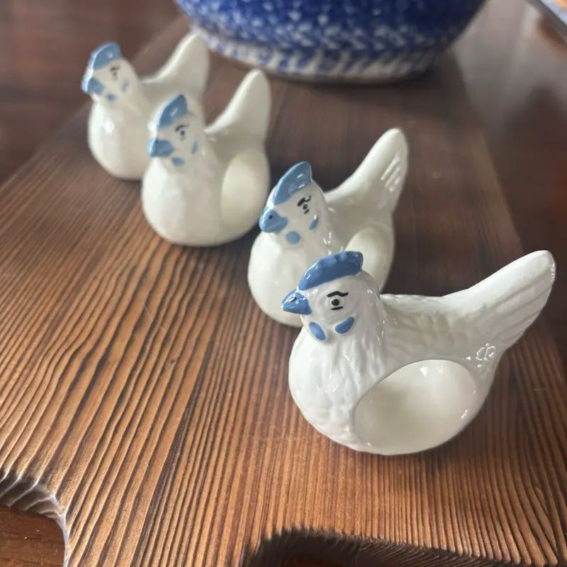 Ceramic vintage chicken napkin ring holder