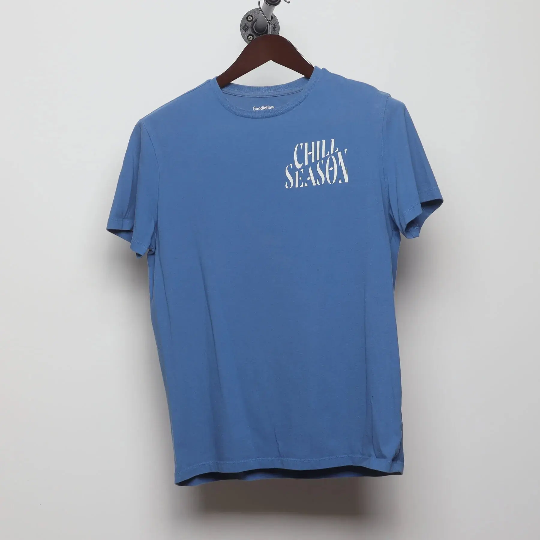 Vintage Y2K Goodfellow & Co. "Chill Season" T-Shirt - S