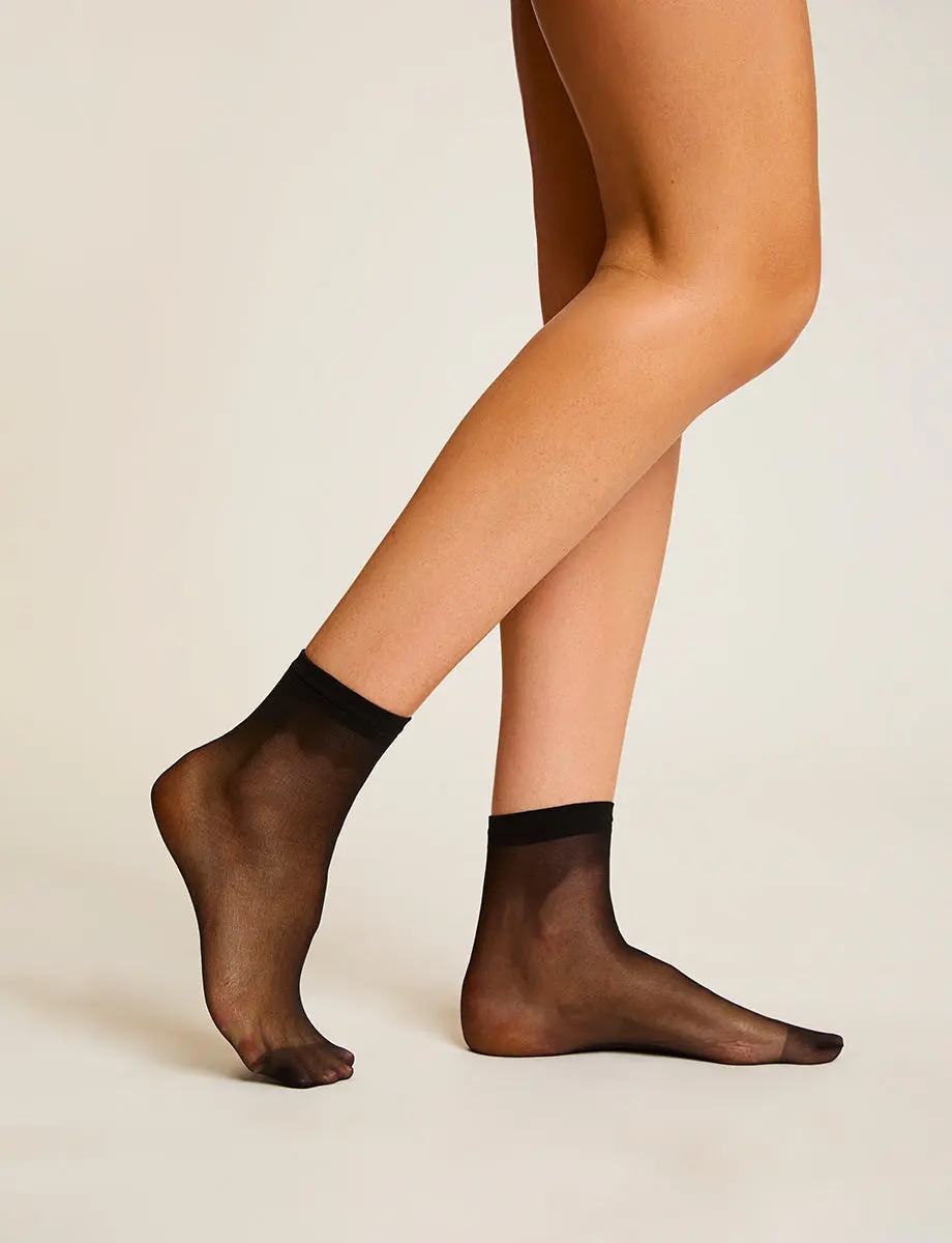 Essential Sheer Ankle Socks