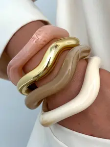 Women Resin Acrylic Bracelet Set, Vintage Minimalist Design, Colorful Wave Shape Open Cuff, Perfect Gift for Daily Wear & Parties