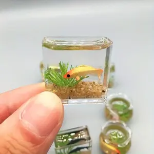 1:12 Dollhouse Miniature Fish Tank Lifelike Simulation Visual Aquarium Appealing Decorative Home Decor Toy Doll House Accessories， Perfect for Garden Decor & Desktop Display, Ideal Gift
