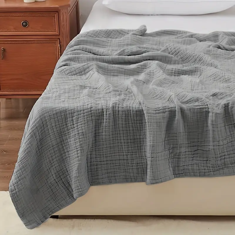 Yoofoss 6-Layer 100% Cotton Muslin Blanket, Lightweight and Breathable Gauze Blanket for Bed, Couch, and Adults, All-Season Use