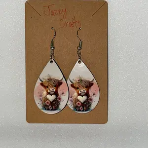 Cute cow earrings, tear drop earring, animal earrings, cow earrings, cow with horns earrings