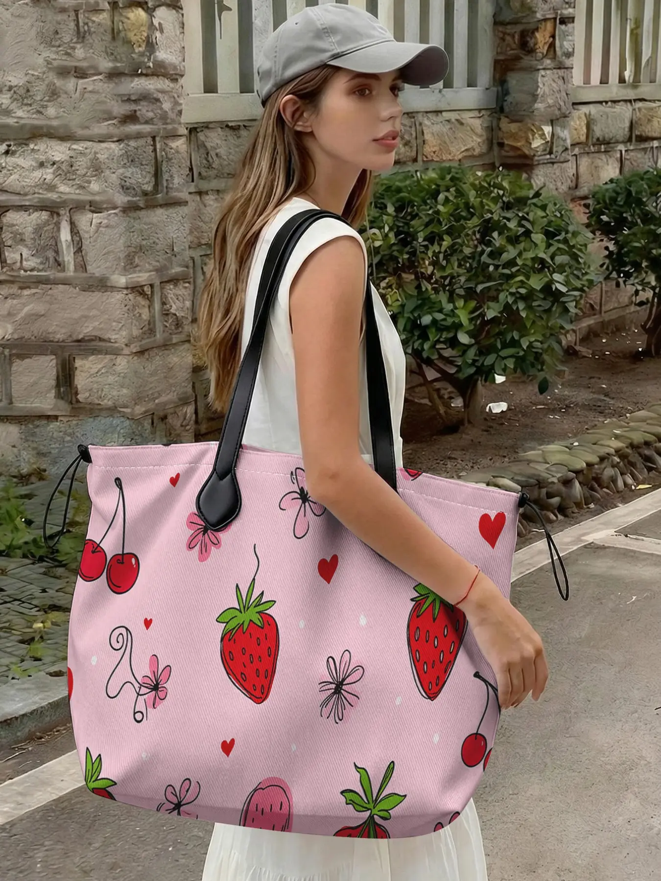 Strawberry Pattern 2D Printed Drawstring Tote Bag, Floral Tote, Everyday Tote, Large Capacity Shopping Bag, Durable and Wear-Resistant, Ideal for Work, Shopping, Picnic